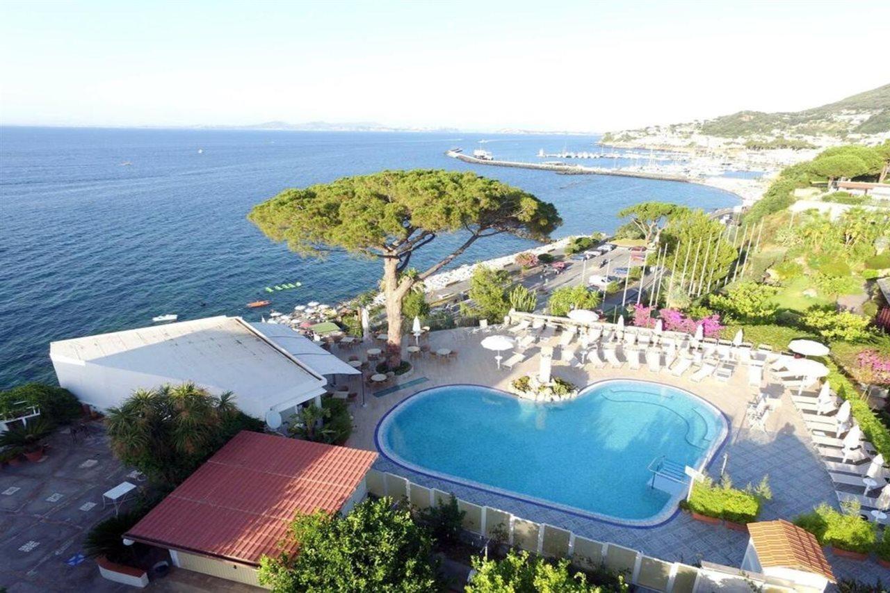 Hotel L'Approdo Casamicciola Terme Exteriör bild